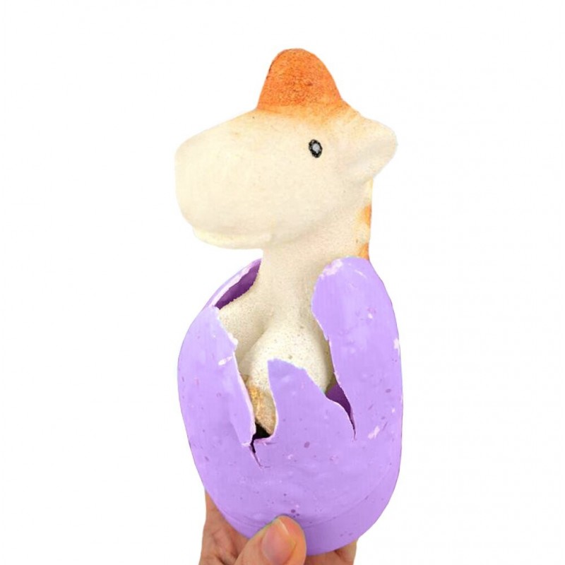 Oeuf de Licorne et Fée à éclore