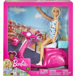 Barbie avec son scooter