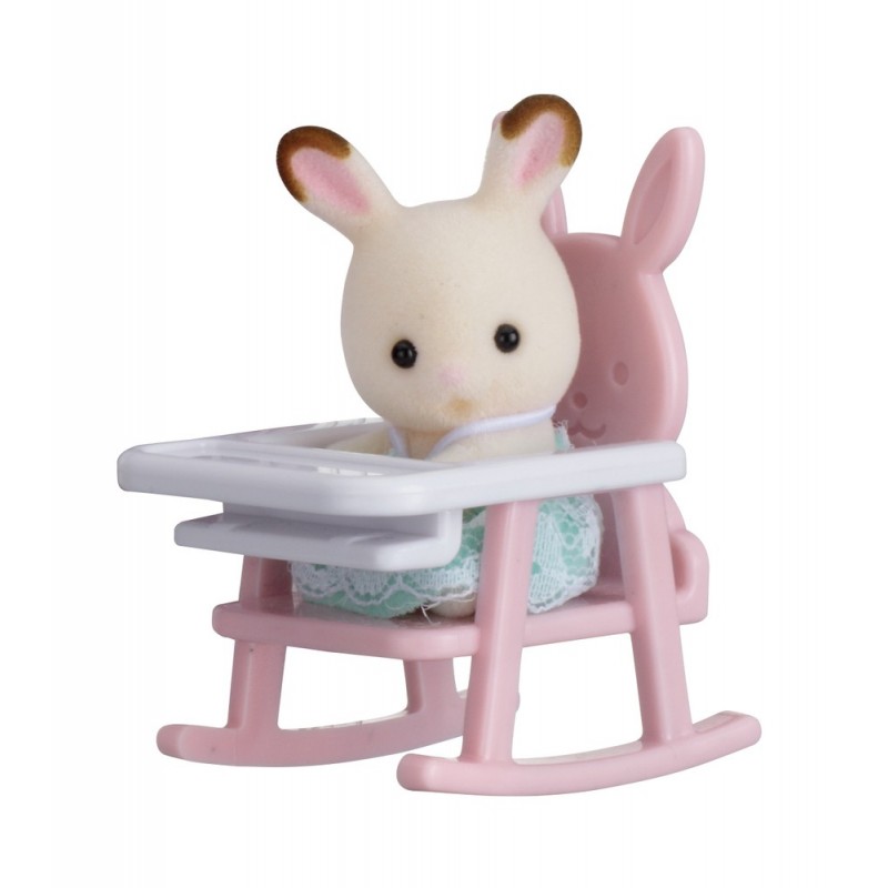 Le bébé lapin et chaise bébé